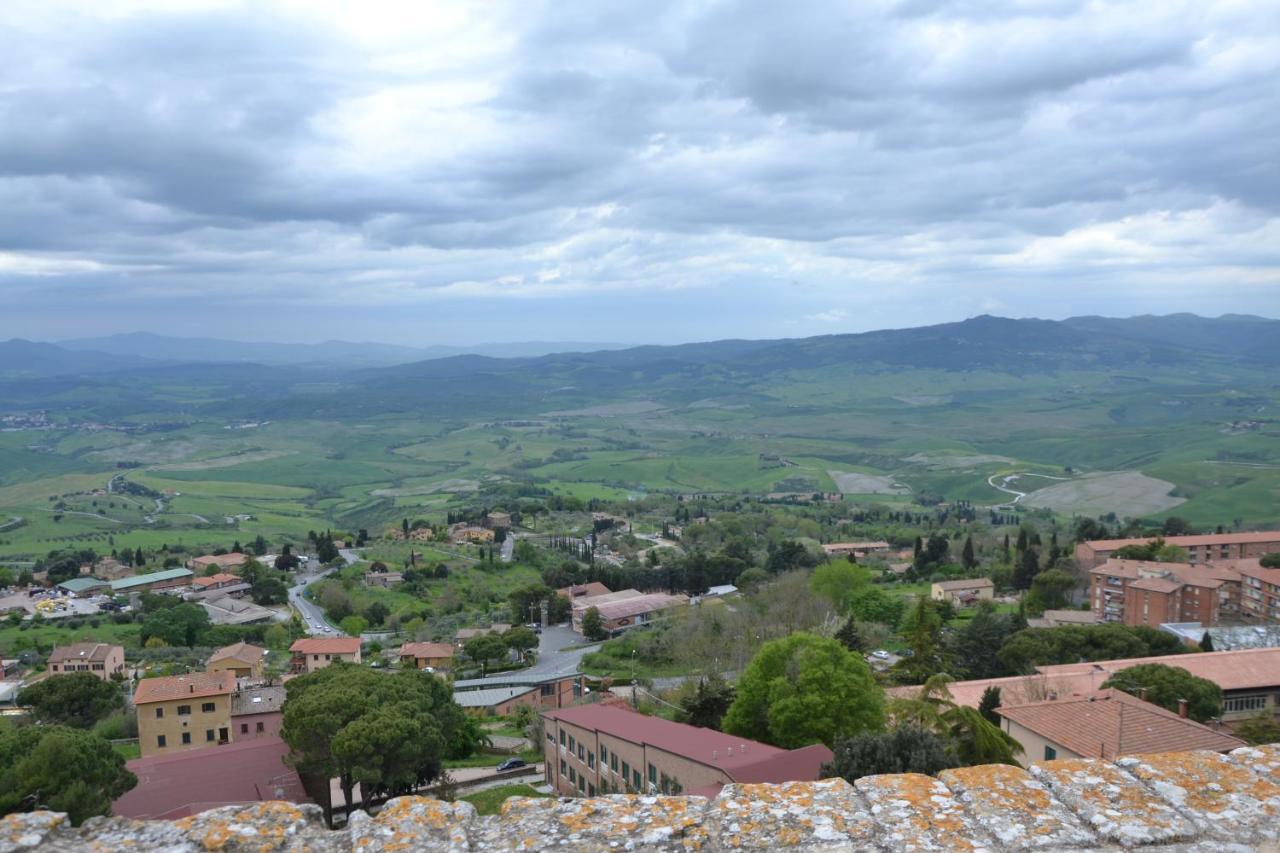 Il Nido Dei Priori Appartement Volterra Buitenkant foto